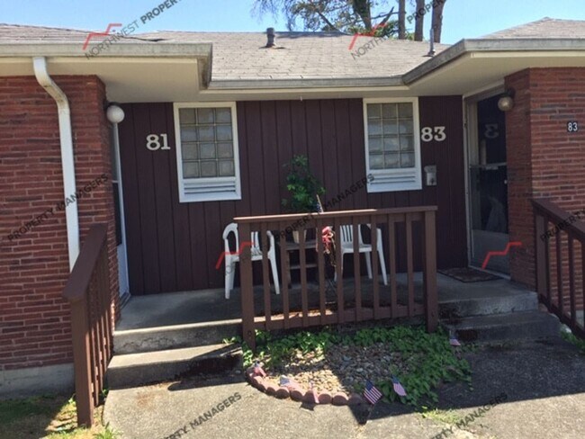 Building Photo - r259