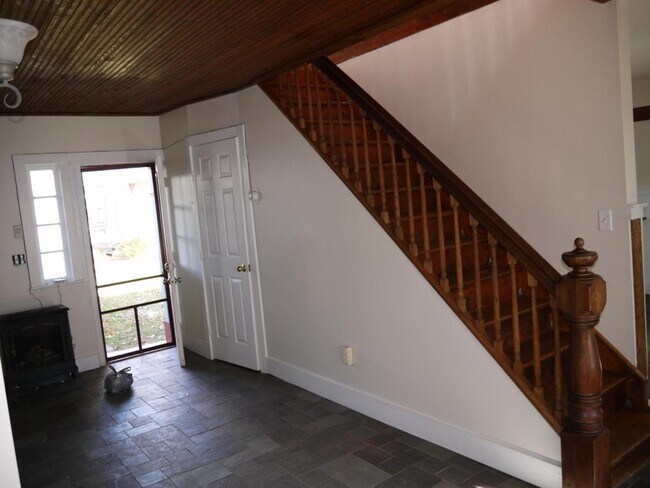 Building Photo - 110 Pear Alley