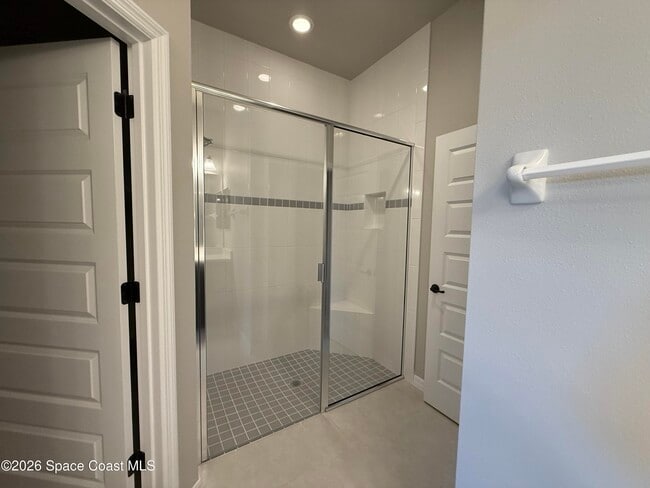 Building Photo - 2998 Avalonia Dr