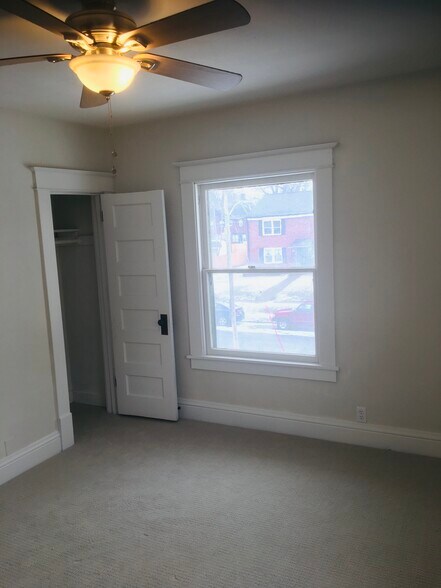 Building Photo - 2906 Rutland Ave