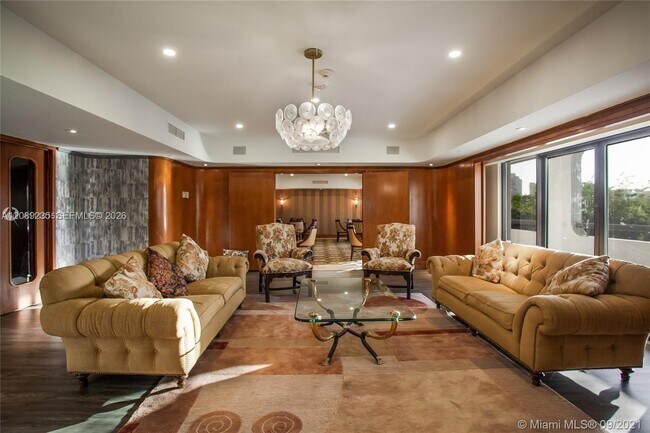 Building Photo - 19707 Turnberry Way