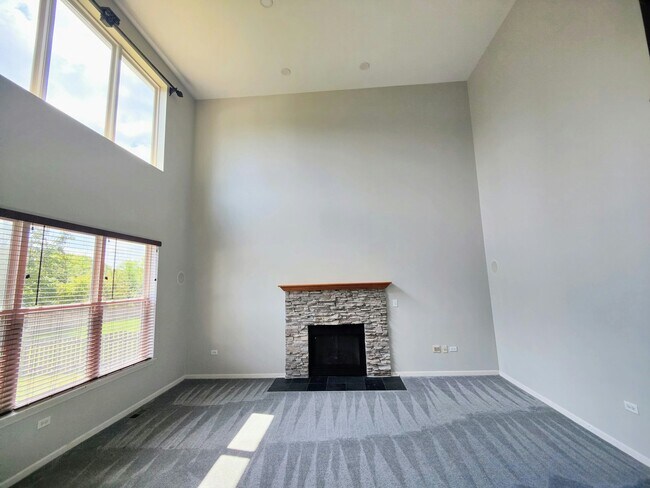 Building Photo - 793 Barclay Dr