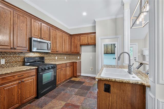 Building Photo - 4814 Hilre Dr