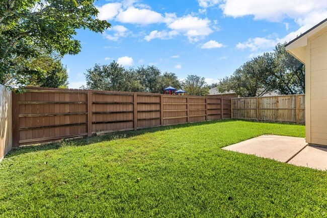 Building Photo - 5350 Brookway Dr