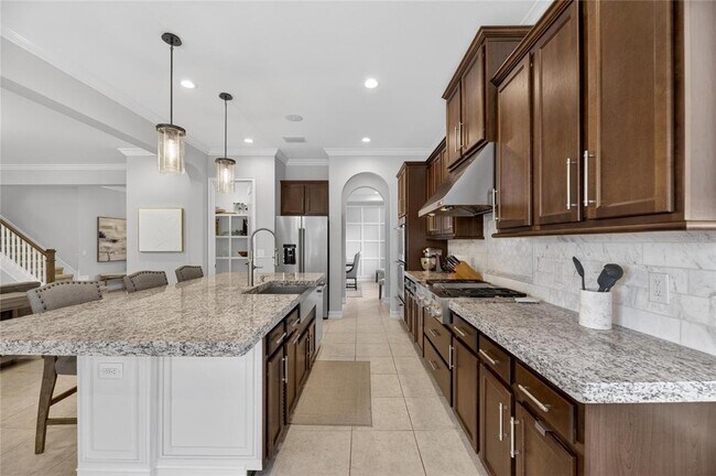 Building Photo - 18233 Leafmore St