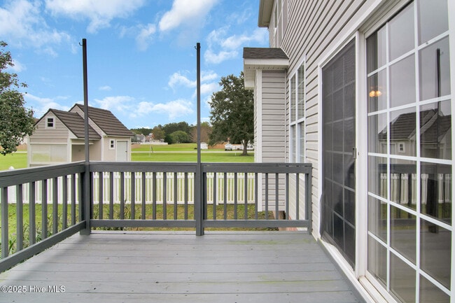 Building Photo - 817 Willbrook Cir