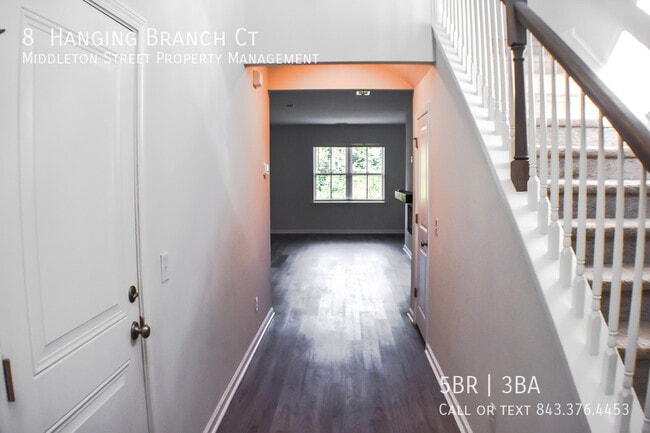 Building Photo - 8 Hanging Branch Ct.