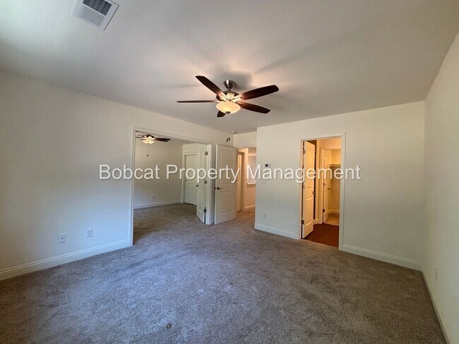 Building Photo - 3 Bed, 2.5 Bath, Townhome Located in Carson City - Mills Landing Community