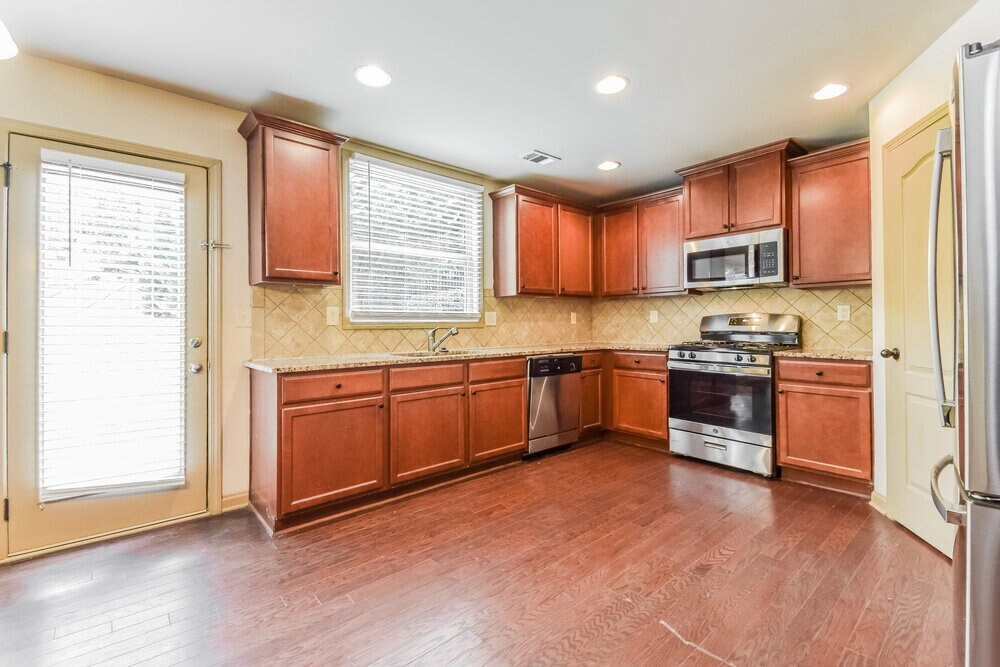 Building Photo - 2080 Raegan Way