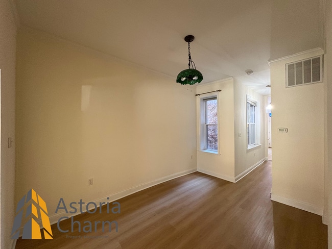 Building Photo - Backyard Fire Pit, Rooftop Terrace, and Mo...