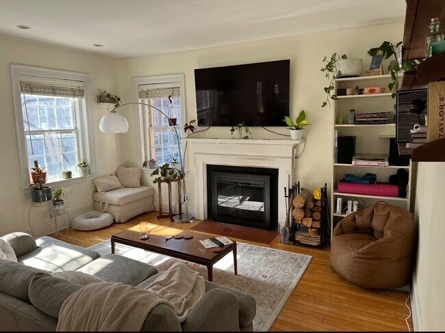 Primary Photo - 21 Chauncy St