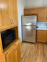 Building Photo - 3991 Whiting Ln NE