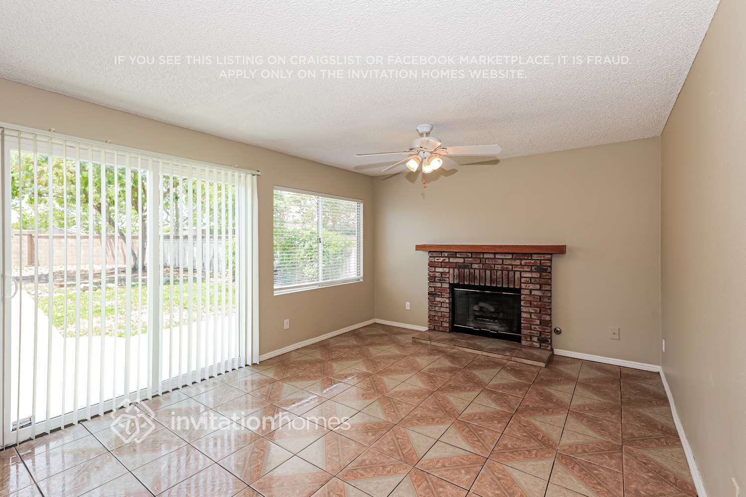 Building Photo - 2699 W Calle Vista Dr