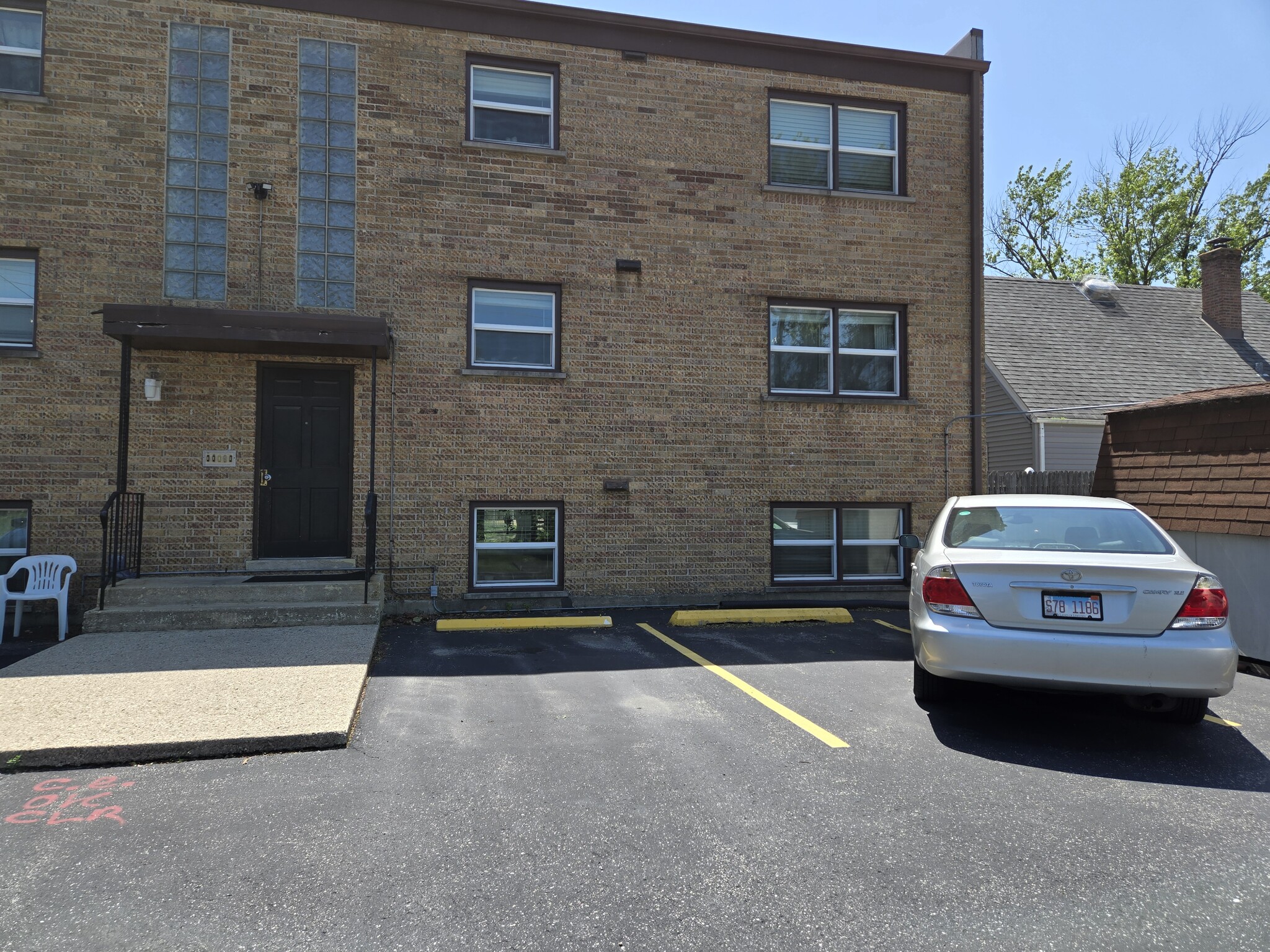 2 parking spots in back - 209 Kimbell Ave