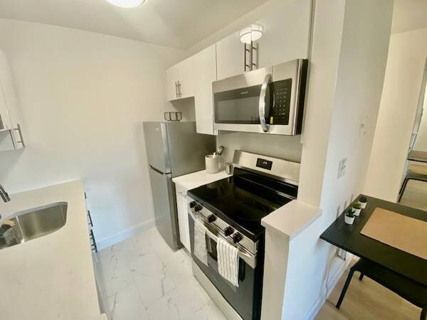 Building Photo - 30 2nd St