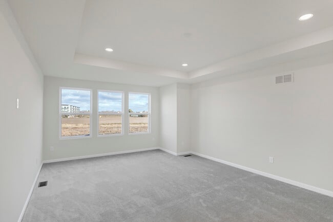 Building Photo - 668 Branson Dr