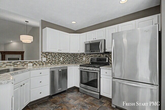 Building Photo - 2107 Blue Bell Way