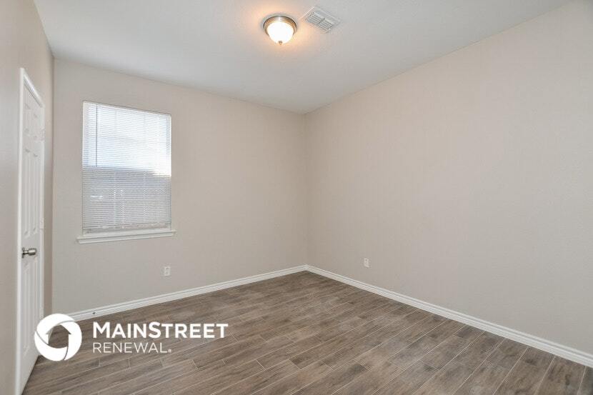 Building Photo - 4217 Forestedge Dr