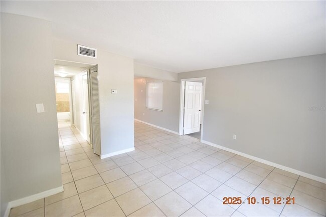 Building Photo - 9496 84th St