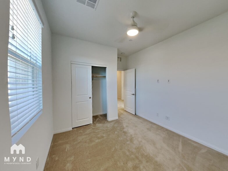 Building Photo - 1041 Via Lombardi