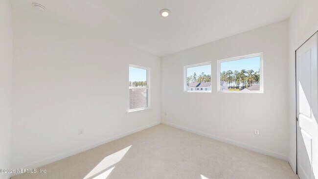 Building Photo - 156 Latham Dr