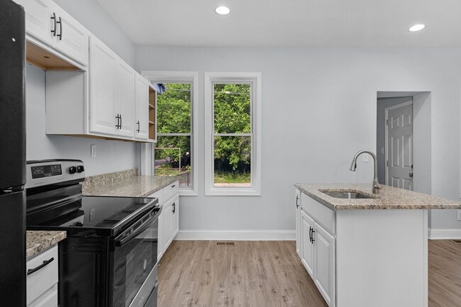 Building Photo - Newly renovated 3 bed and 1.5 bathroom in Allendale Neighborhood of Baltimore