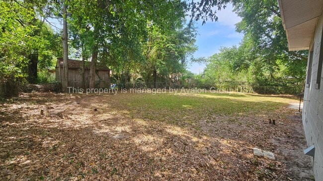 Building Photo - 3018 Donna Dr