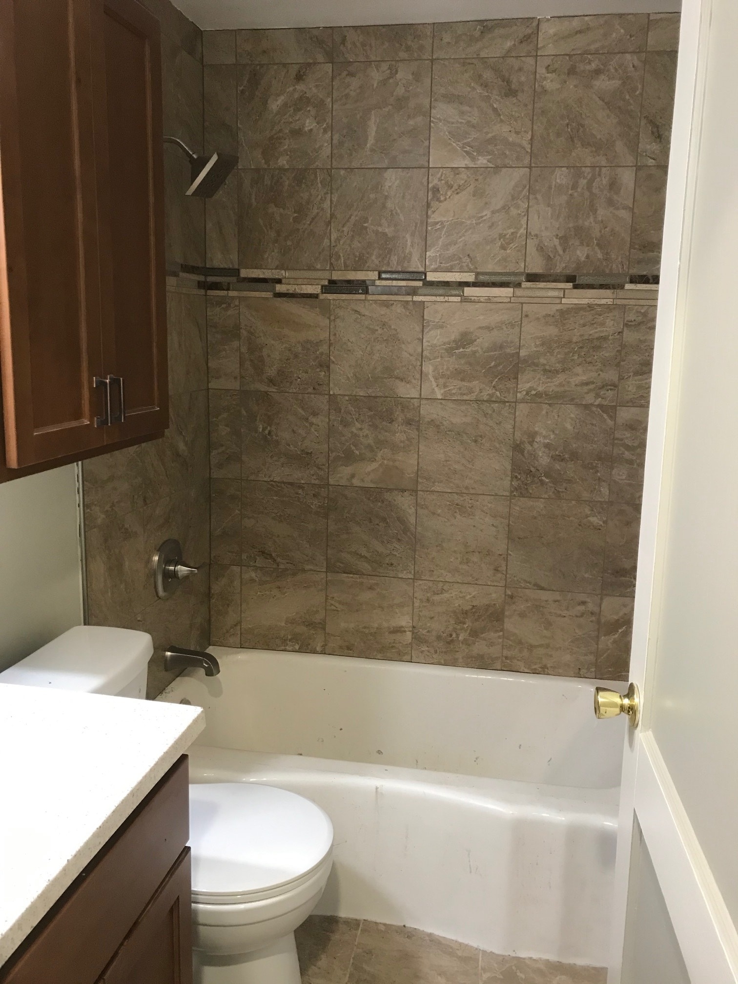 FILL CERAMIC BATH - 822 Kilian Blvd SE
