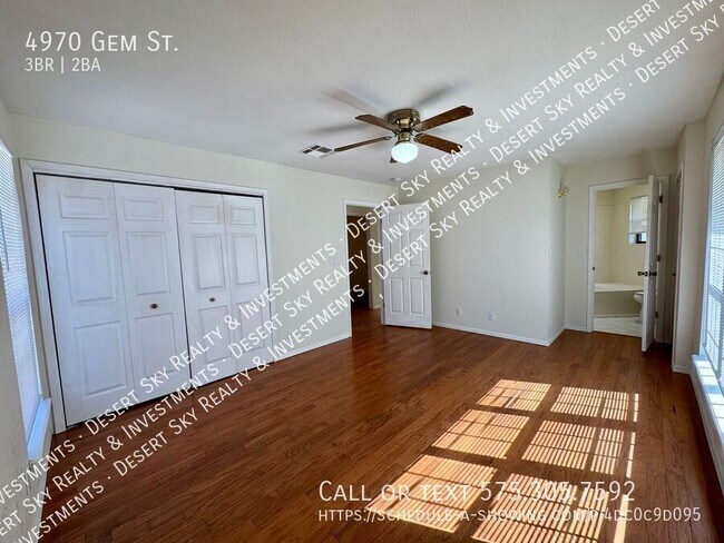 Building Photo - 4970 Gem St