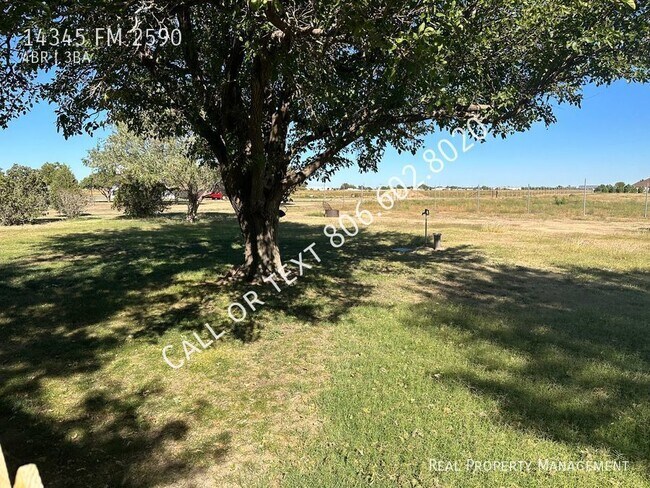 Building Photo - Amazing home south of Amarillo with worksh...