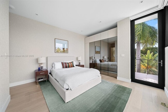 Building Photo - 4585 Nautilus Dr