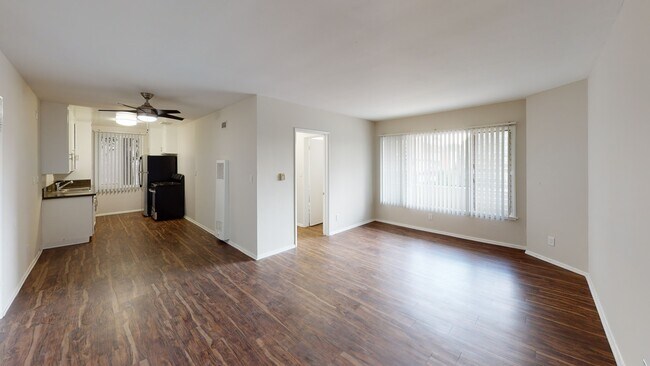 Building Photo - 1837 N Gramercy Pl