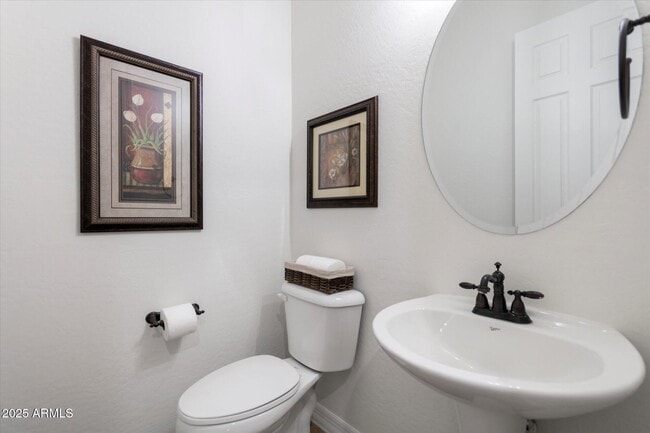 Building Photo - 9260 E Desert Village Dr