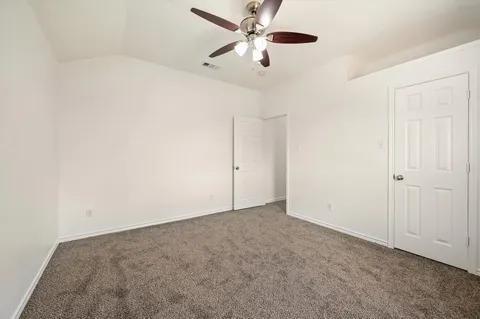 Building Photo - 1533 Tanglewood Dr