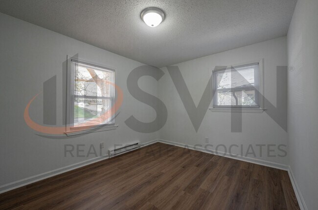 Building Photo - Enjoy Modern Living in This Beautifully Updated 3BR, 1.5BA Durham Home!