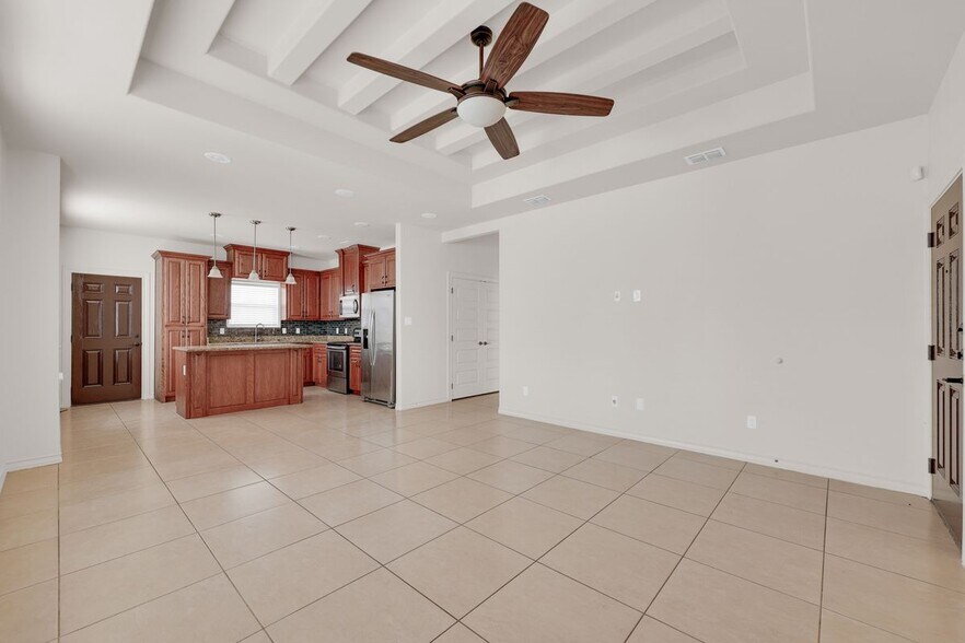 Building Photo - 2801 Sabercat Ave