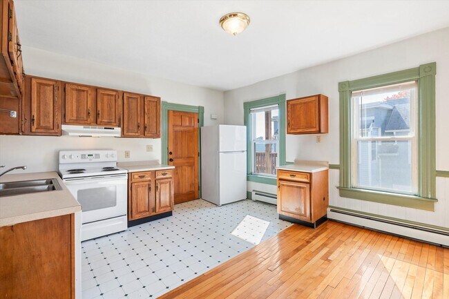 Building Photo - 74 Dartmouth St