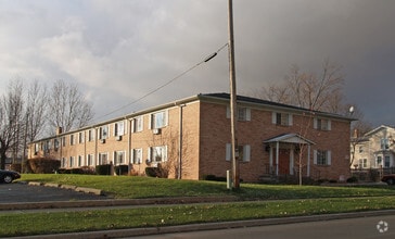 Building Photo - 432 Eureka St, Ripon
