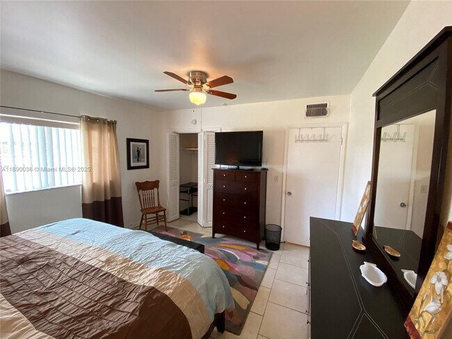 Building Photo - 1050 Atlantic Shores Blvd