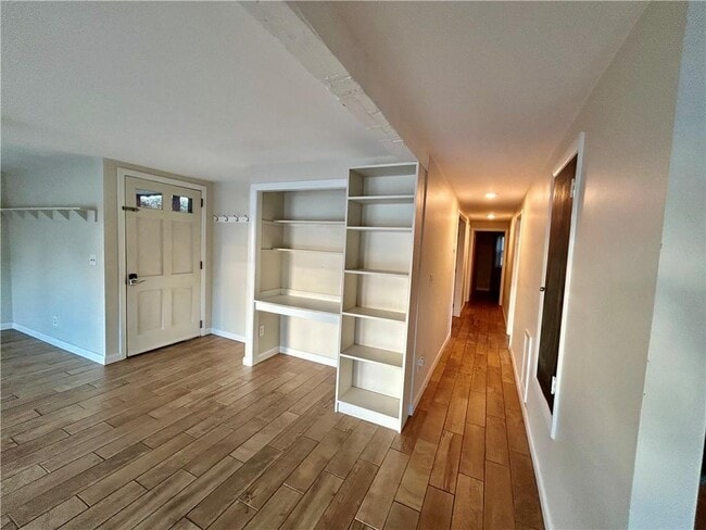 Building Photo - 32 Seaspray Way