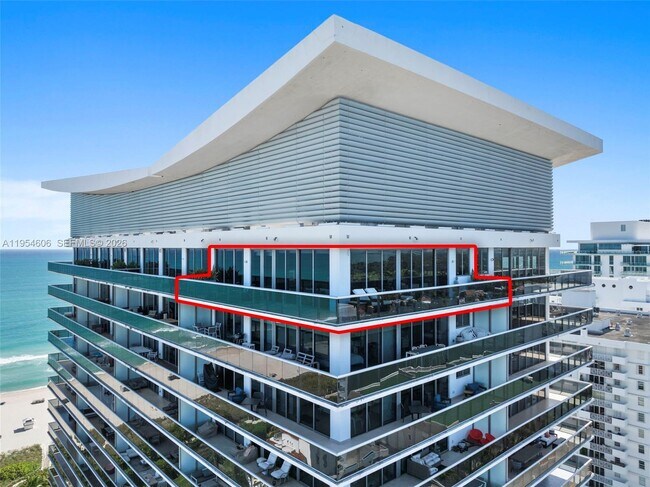 Building Photo - 5875 Collins Ave