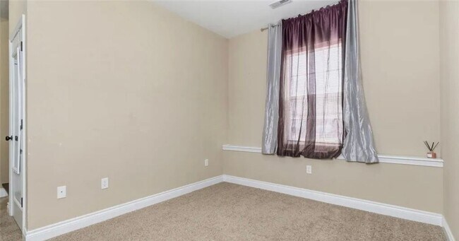 Building Photo - Beautiful Split-Level Home Near Fort Leonard Wood!