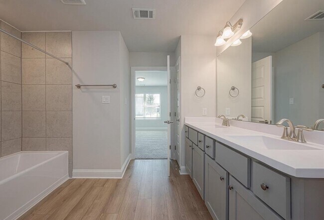 Building Photo - 13317 Silver Egret Ln