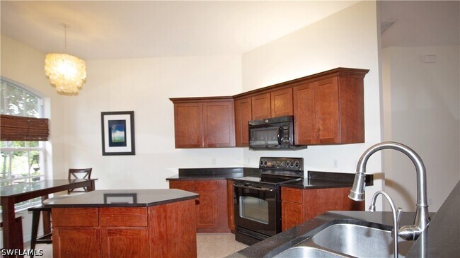 Building Photo - 3555 Poinsettia Ave
