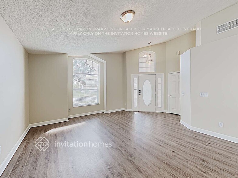 Building Photo - 12870 Maribou Cir