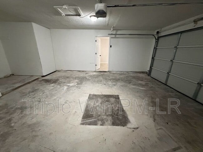 Building Photo - 10002 Stardust Trail