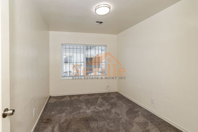 Building Photo - 1346 66th St