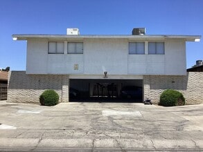 Building Photo - 3279 - Lucas