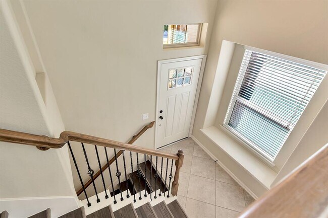 Building Photo - 222 Cheswood Forest Dr