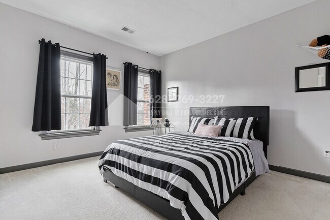 Building Photo - 15816 Swanscombe Lp